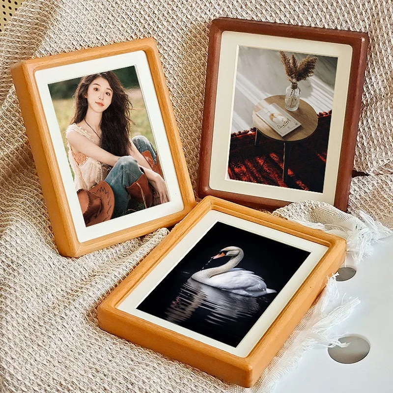 Bamboo Photo Frame - Massivholz-Bilderrahmen aus schwarzem Nussbaumholz mit Zapfen-